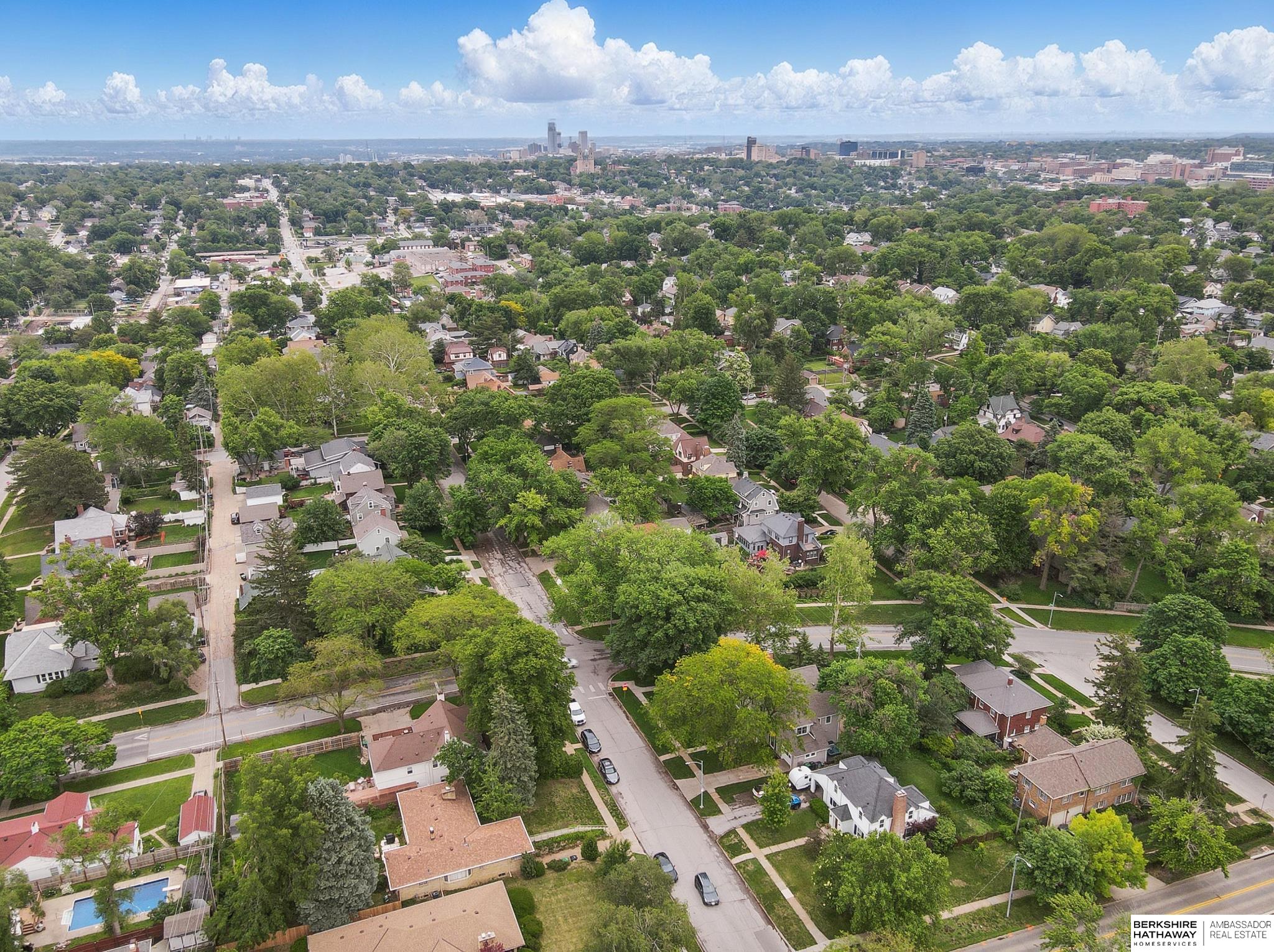 Omaha, Nebraska 68132, United States, 5 Bedrooms Bedrooms, ,2 BathroomsBathrooms,Residential,Active,141122