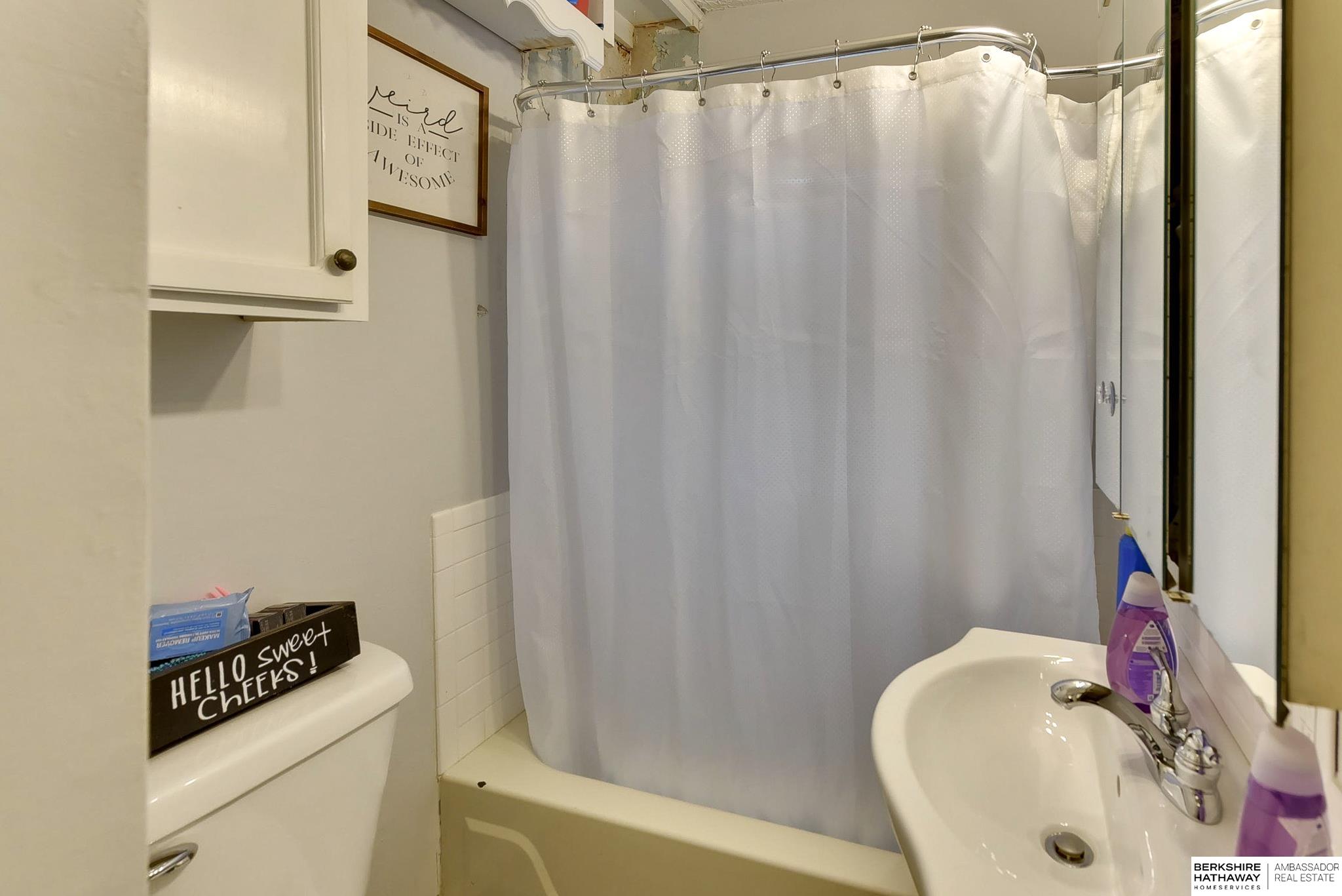 Fremont, Nebraska 68025, United States, 2 Bedrooms Bedrooms, ,1 BathroomBathrooms,Residential,Pending,121410