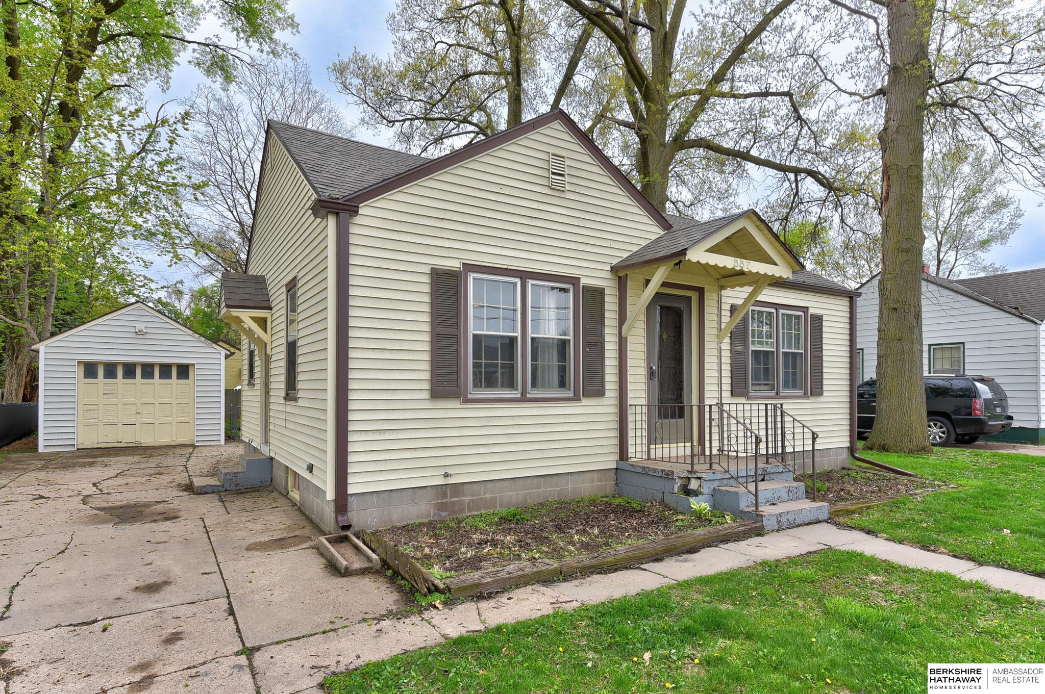 Fremont, Nebraska 68025, United States, 2 Bedrooms Bedrooms, ,1 BathroomBathrooms,Residential,Pending,121410