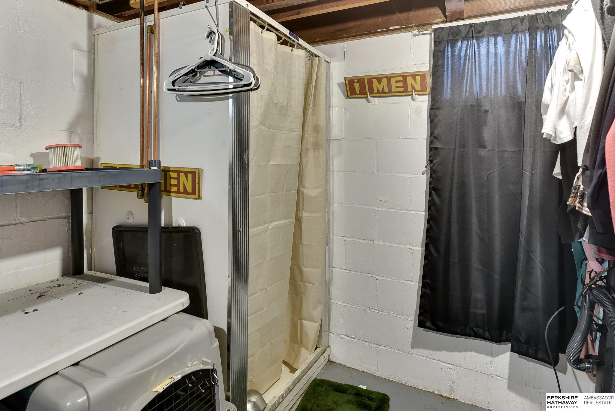 Fremont, Nebraska 68025, United States, 2 Bedrooms Bedrooms, ,1 BathroomBathrooms,Residential,Pending,121410