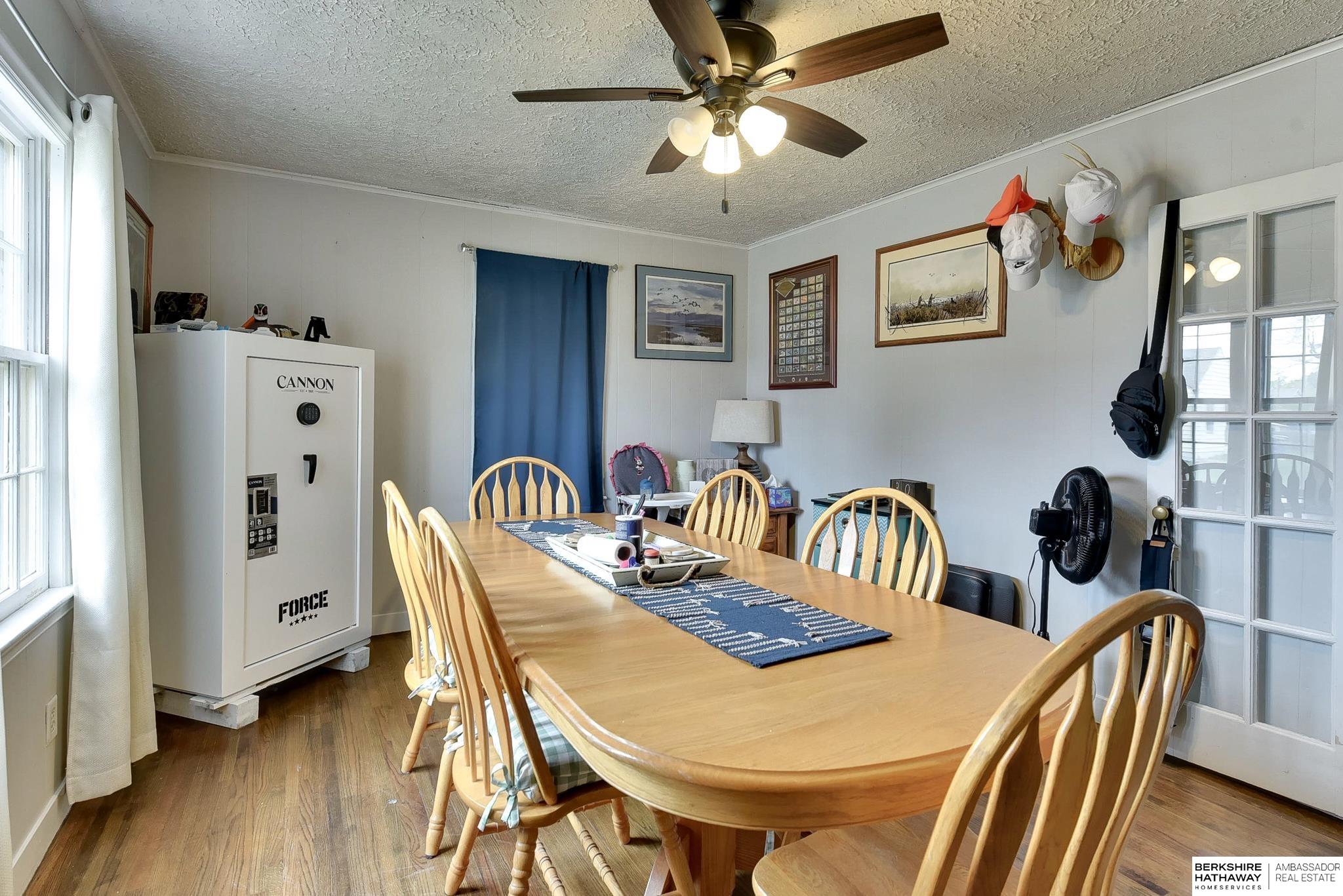 Fremont, Nebraska 68025, United States, 2 Bedrooms Bedrooms, ,1 BathroomBathrooms,Residential,Pending,121410