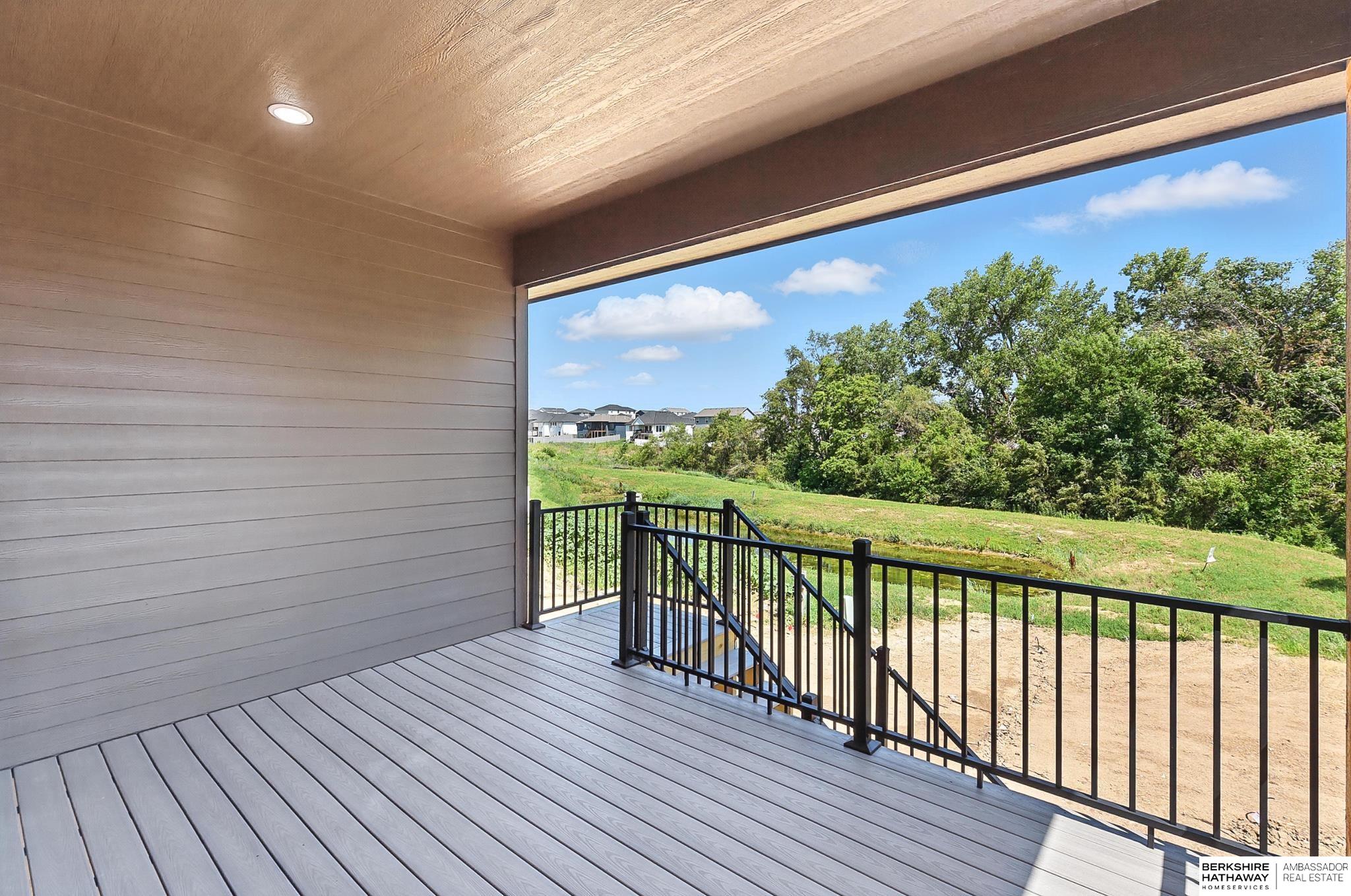 Gretna, Nebraska 68028, United States, 5 Bedrooms Bedrooms, ,3 BathroomsBathrooms,Residential,Active,152542