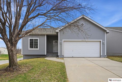 Photo of 5113 N 154 Street, Omaha, NE 68116 (MLS # 22606678)