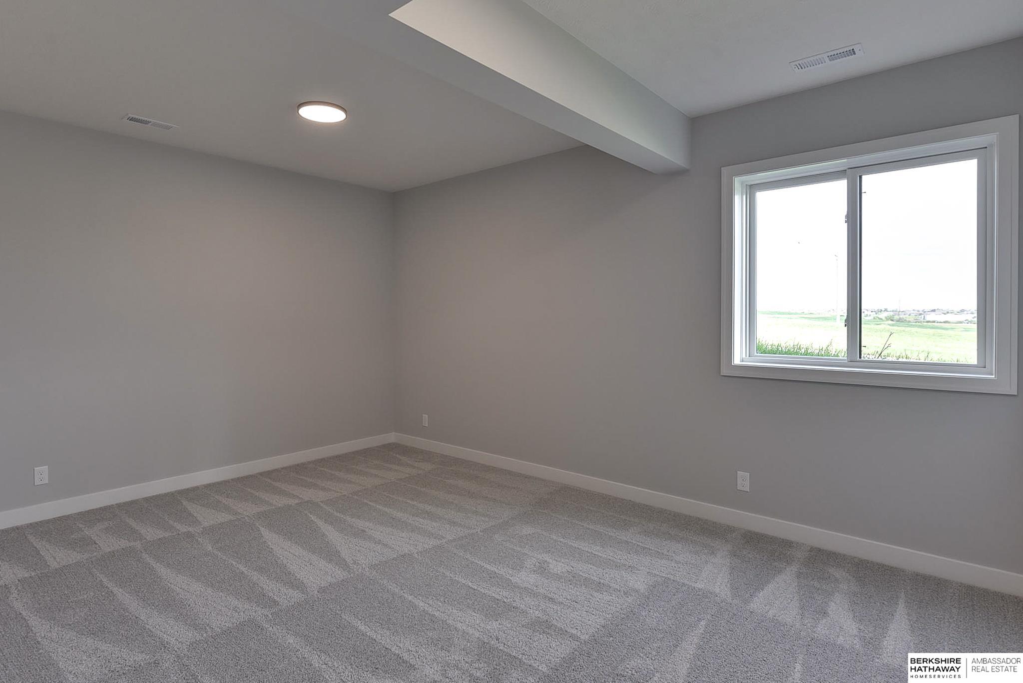 Elkhorn, Nebraska 68022, United States, 5 Bedrooms Bedrooms, ,3 BathroomsBathrooms,Residential,Active,174087