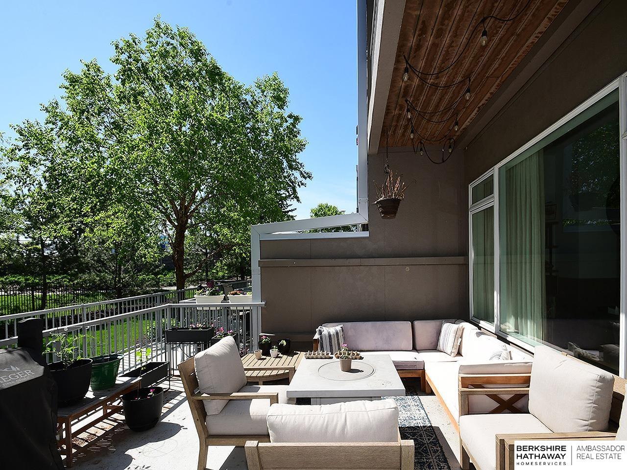 Omaha, Nebraska 68102, United States, 3 Bedrooms Bedrooms, ,2 BathroomsBathrooms,Residential,Active,134964