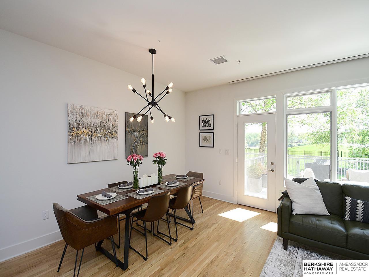 Omaha, Nebraska 68102, United States, 3 Bedrooms Bedrooms, ,2 BathroomsBathrooms,Residential,Active,134964