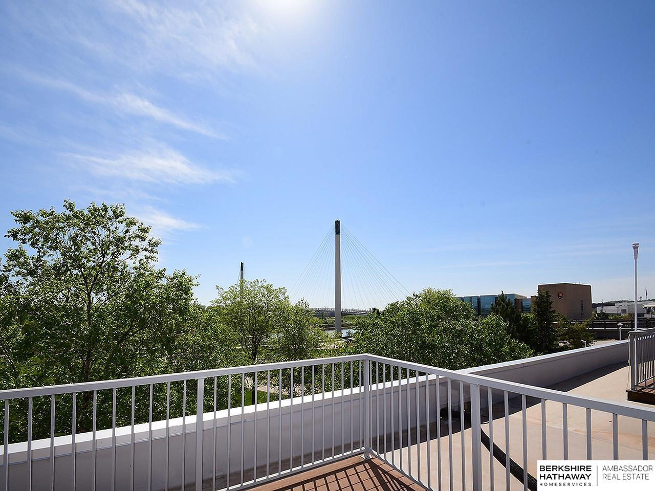 Omaha, Nebraska 68102, United States, 3 Bedrooms Bedrooms, ,2 BathroomsBathrooms,Residential,Active,134964