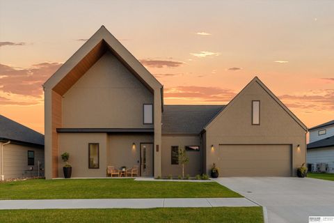 Photo of 28443 Laurel Circle, Valley, NE 68064 (MLS # 22525277)