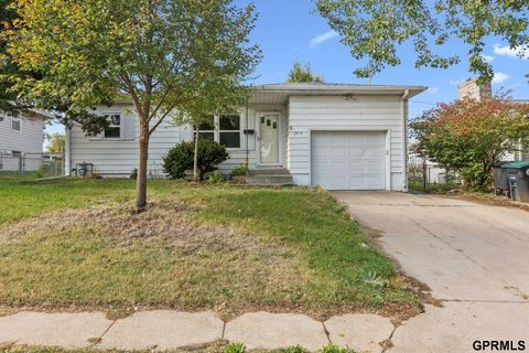 Photo of 2714 S 60Th Street, Omaha, NE 68106 (MLS # 22531067)