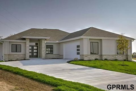 Photo of 12511 Schirra Circle, Papillion, NE 68046 (MLS # 22534143)