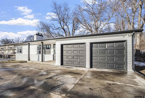 Photo of 5236 Ames Avenue, Omaha, NE 68104 (MLS # 22534624)