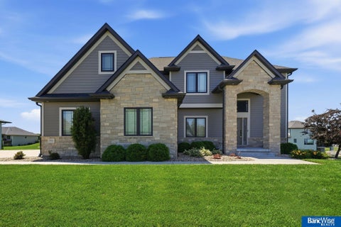 Photo of 7821 S 97th Bay, Lincoln, NE 68526 (MLS # 22616442)