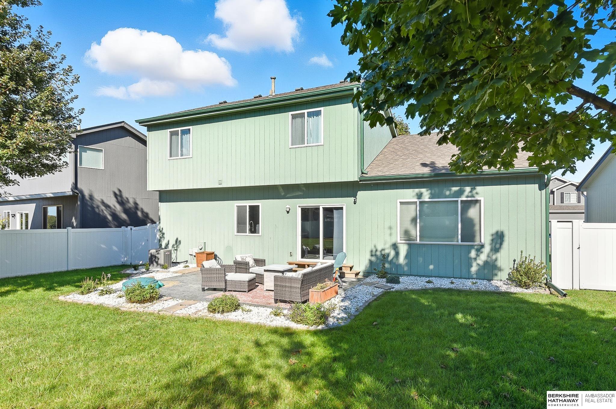 Omaha, Nebraska 68135, United States, 3 Bedrooms Bedrooms, ,3 BathroomsBathrooms,Residential,Active,225051