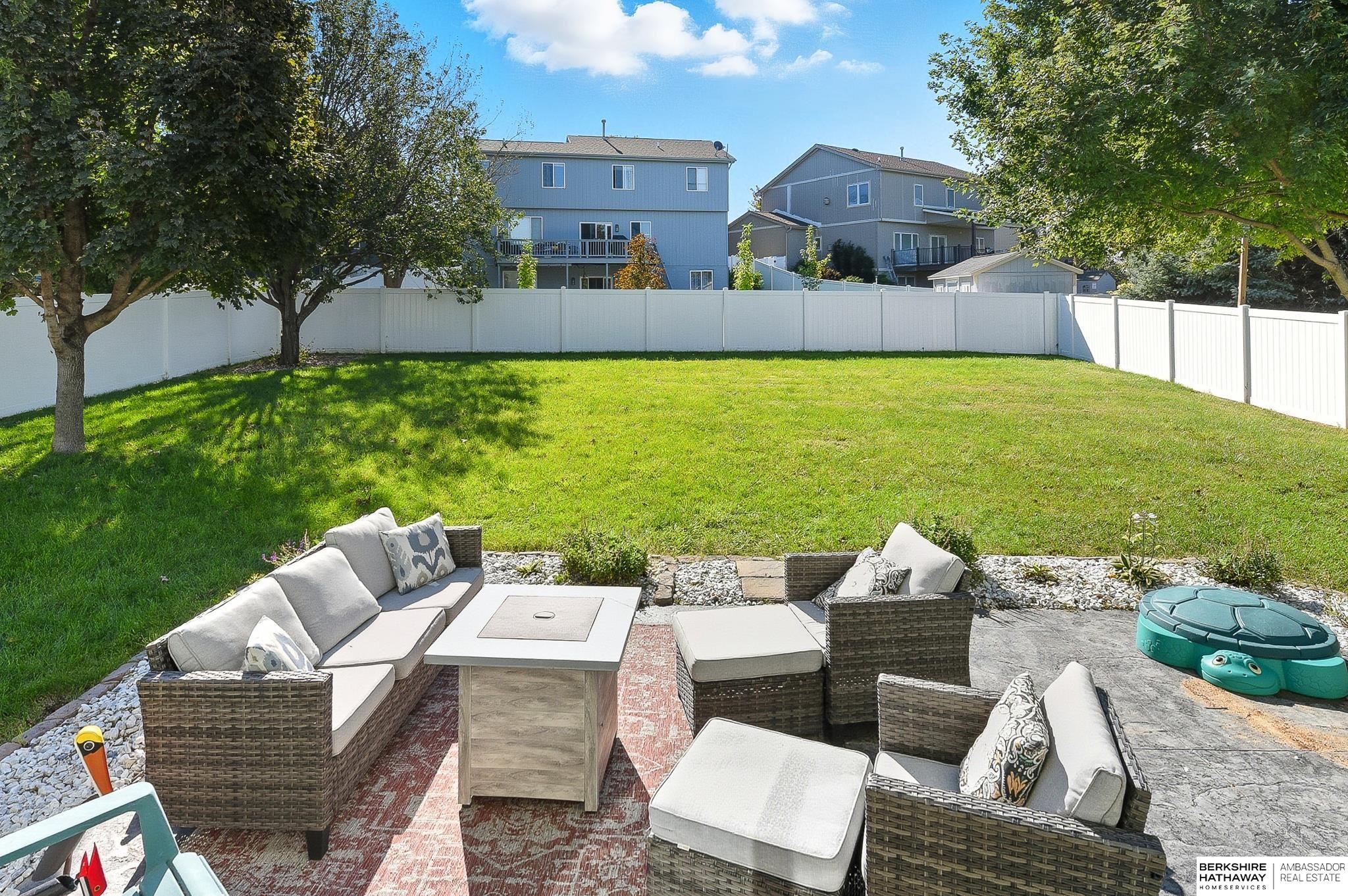 Omaha, Nebraska 68135, United States, 3 Bedrooms Bedrooms, ,3 BathroomsBathrooms,Residential,Active,225051