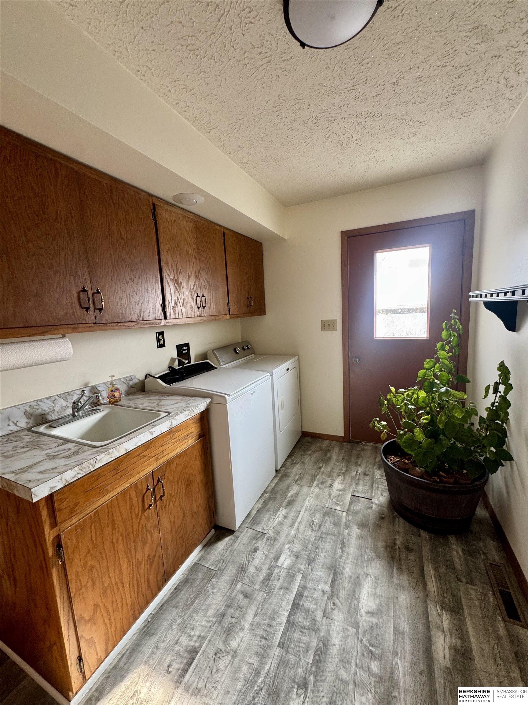 Tecumseh, Nebraska 68450, United States, 3 Bedrooms Bedrooms, ,3 BathroomsBathrooms,Residential,Active,243911