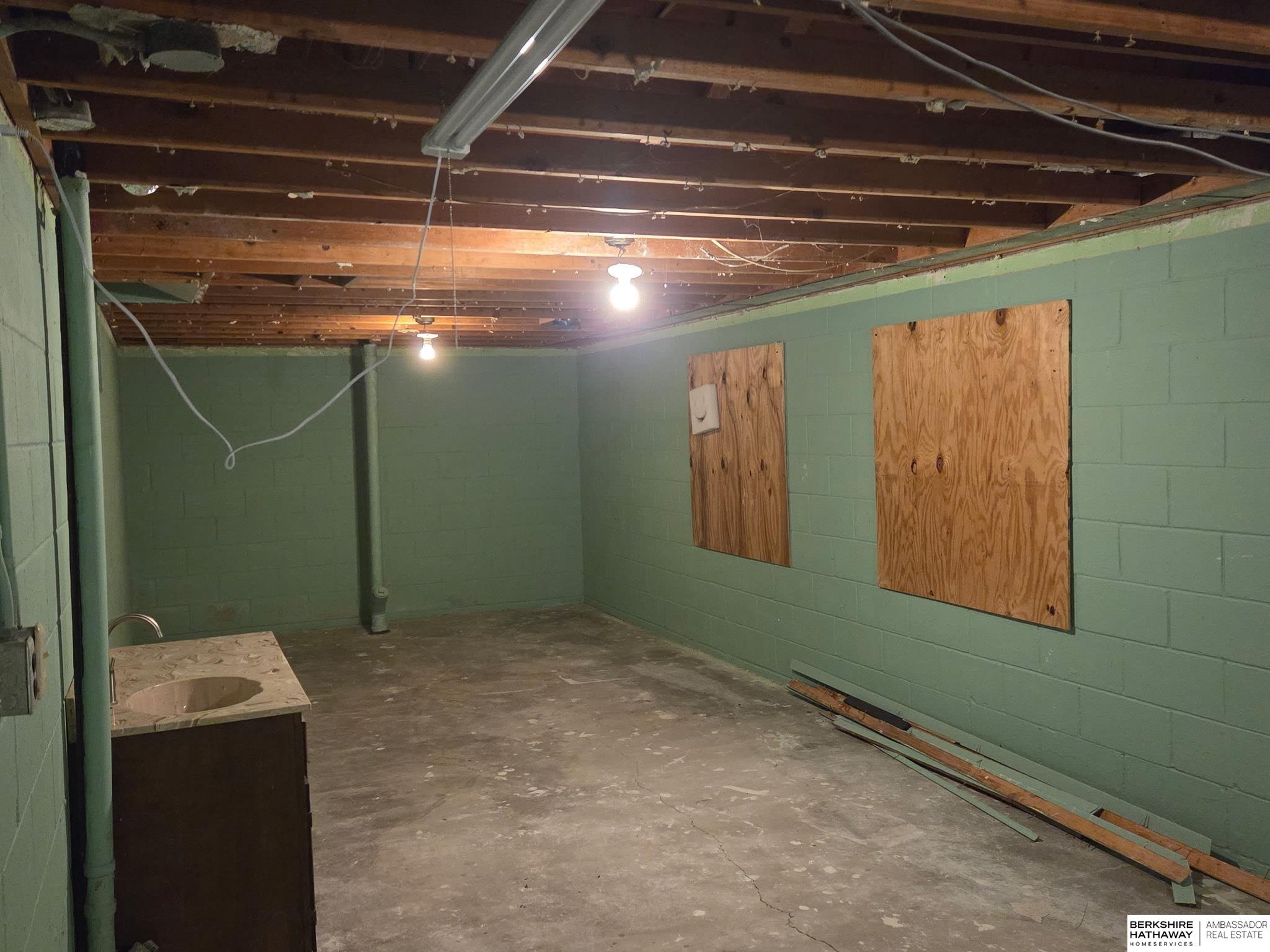 Tecumseh, Nebraska 68450, United States, 3 Bedrooms Bedrooms, ,3 BathroomsBathrooms,Residential,Active,243911