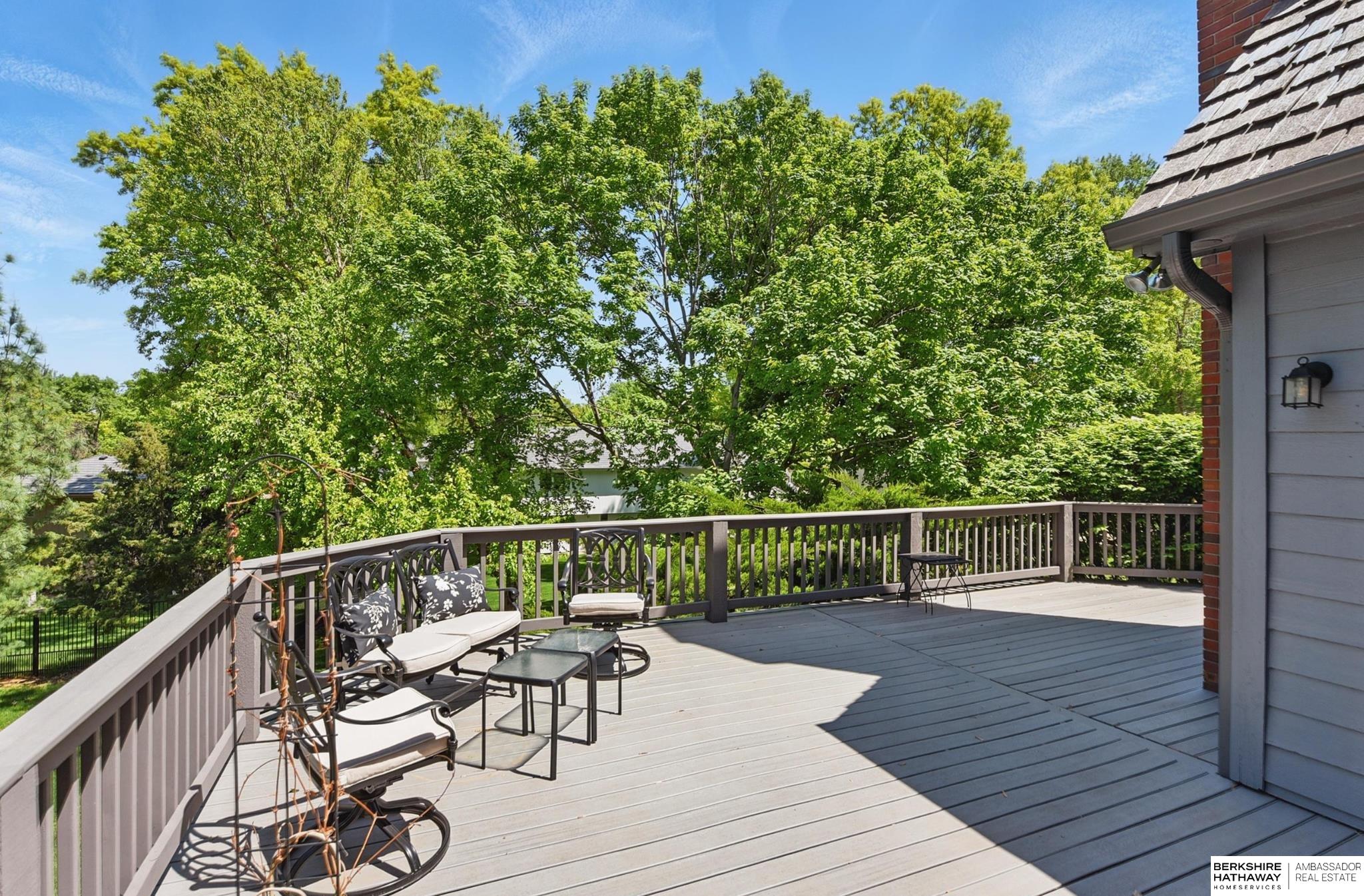 Omaha, Nebraska 68114, United States, 5 Bedrooms Bedrooms, ,4 BathroomsBathrooms,Residential,Active,111138