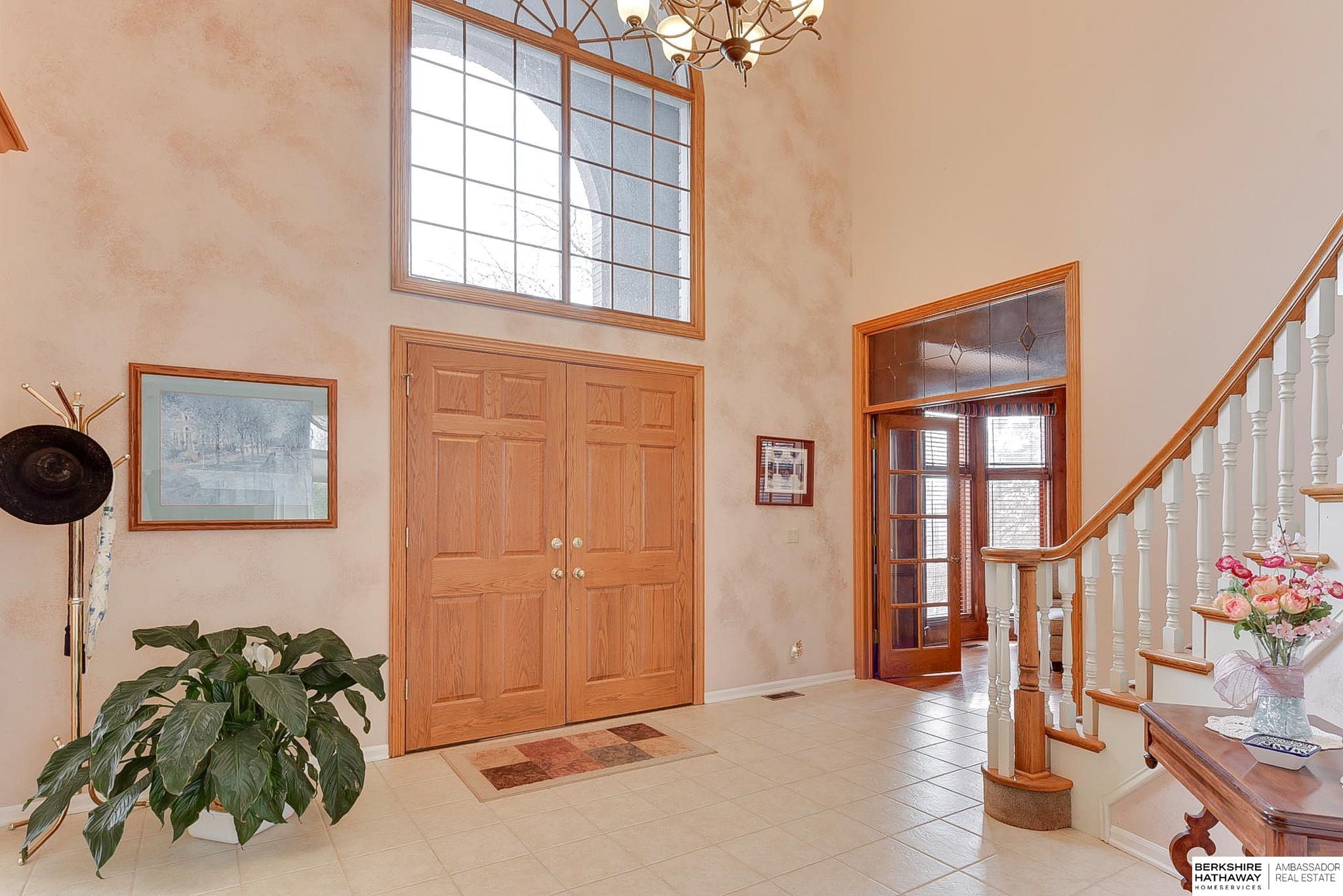 Omaha, Nebraska 68114, United States, 5 Bedrooms Bedrooms, ,4 BathroomsBathrooms,Residential,Active,111138