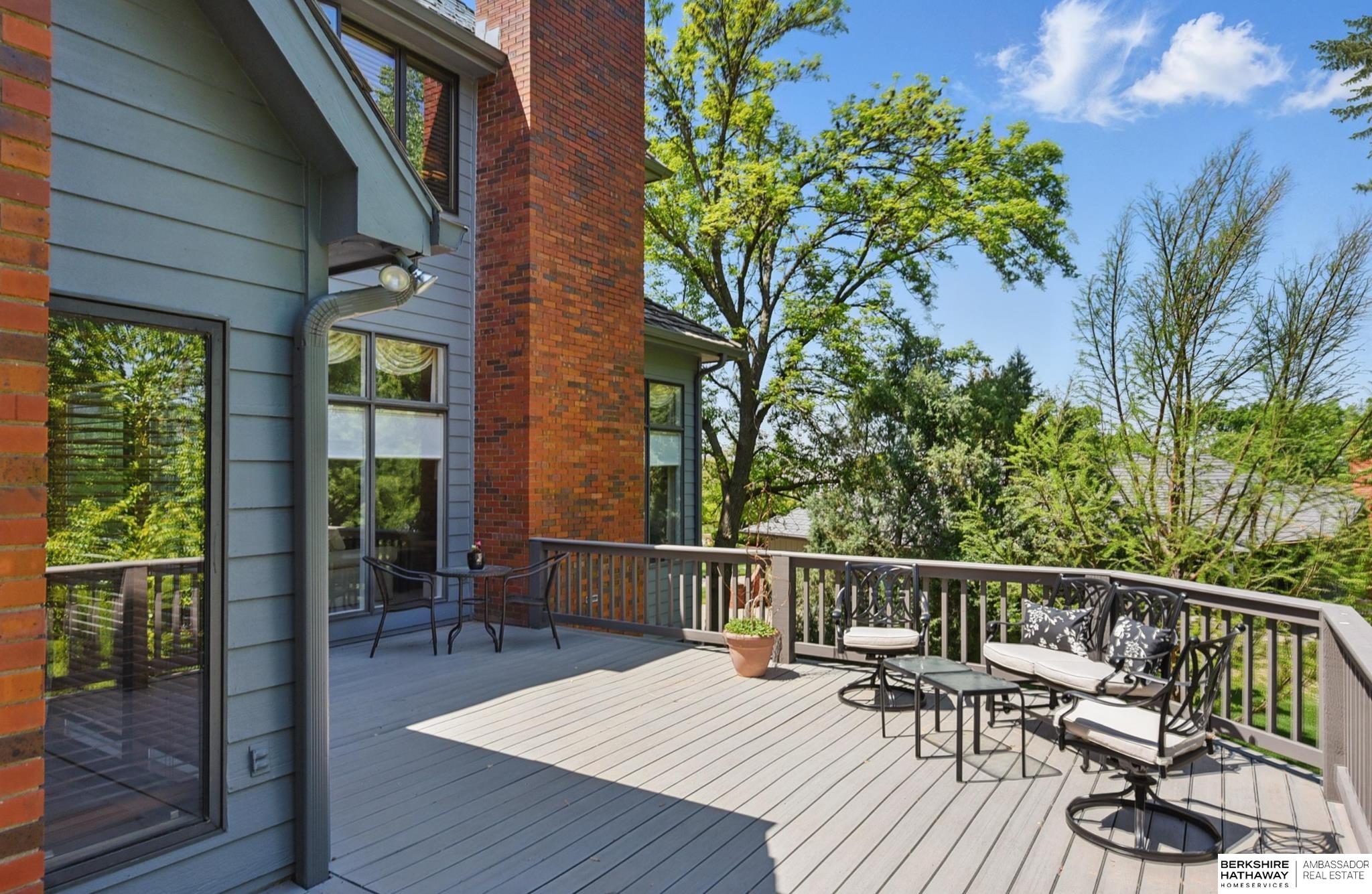 Omaha, Nebraska 68114, United States, 5 Bedrooms Bedrooms, ,4 BathroomsBathrooms,Residential,Active,111138