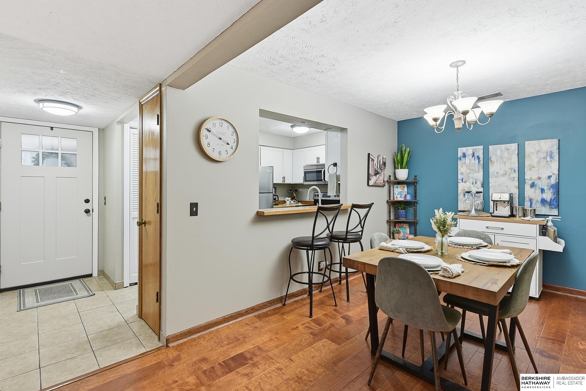 Omaha, Nebraska 68131, United States, 2 Bedrooms Bedrooms, ,1 BathroomBathrooms,Residential,Active,247444