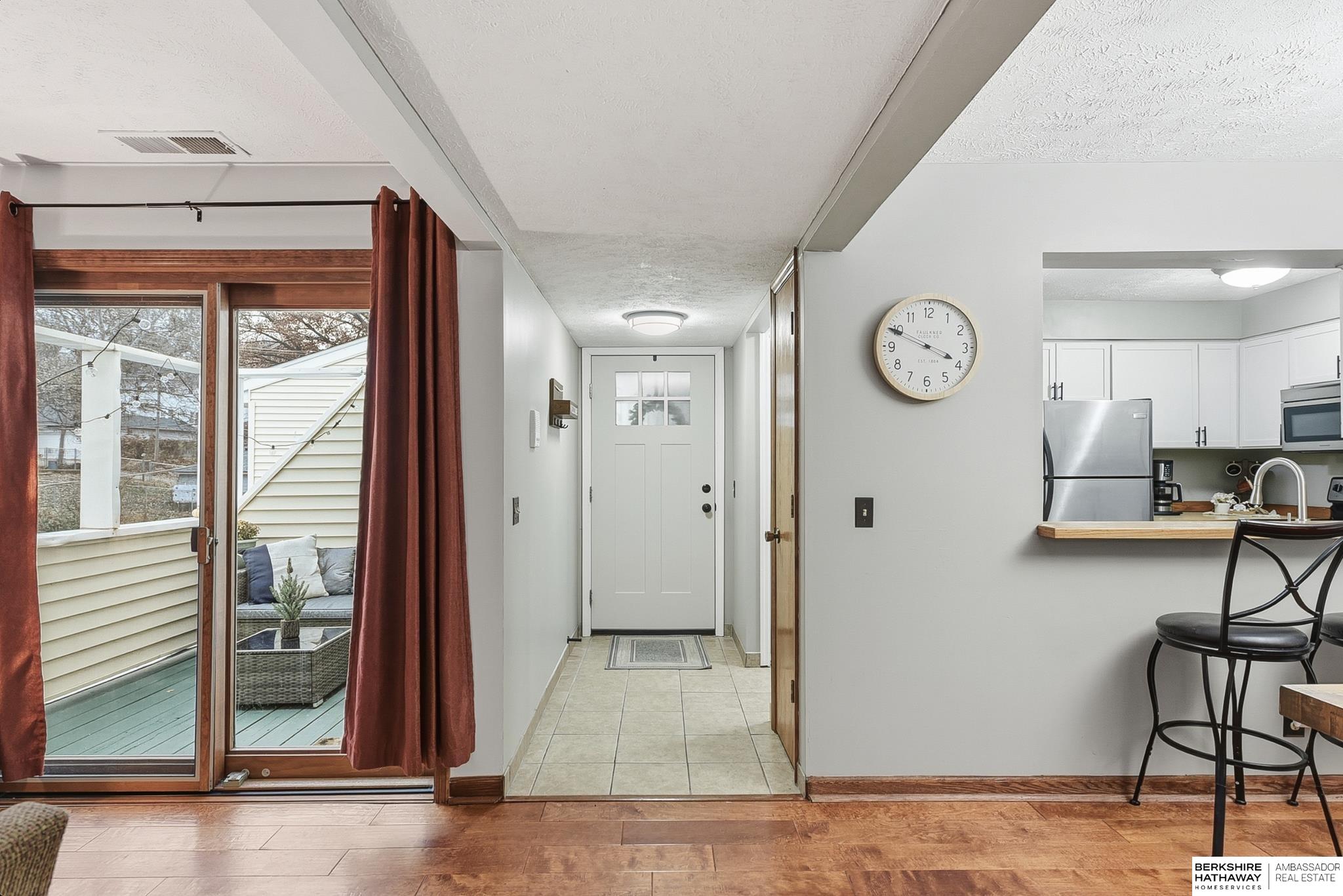 Omaha, Nebraska 68131, United States, 2 Bedrooms Bedrooms, ,1 BathroomBathrooms,Residential,Active,247444