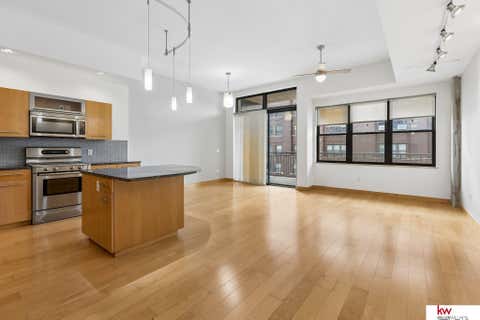 Photo of 1308 Jackson Street #311, Omaha, NE 68102 (MLS # 22614666)