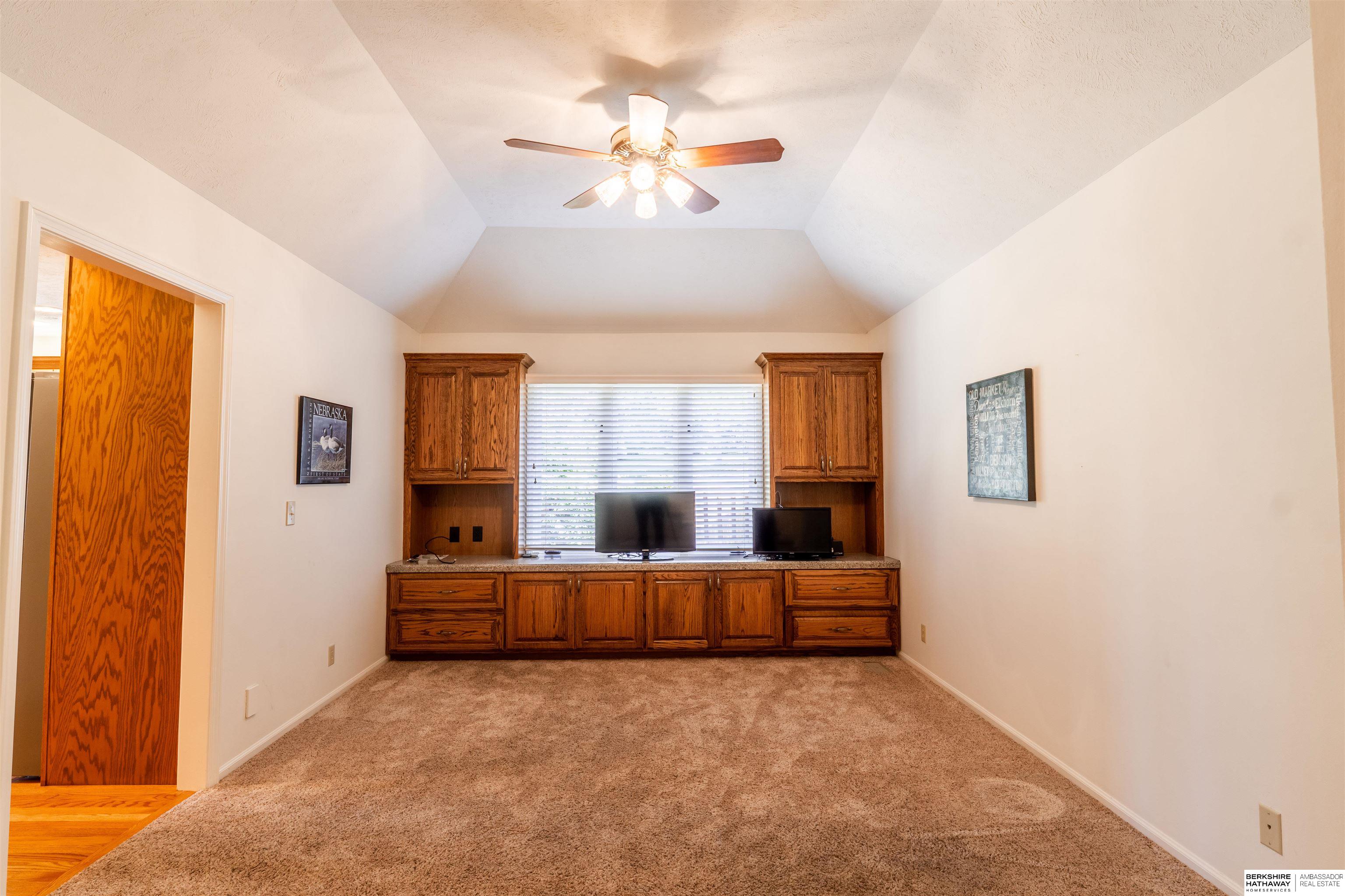 Omaha, Nebraska 68137, United States, 3 Bedrooms Bedrooms, ,4 BathroomsBathrooms,Residential,Active,225928