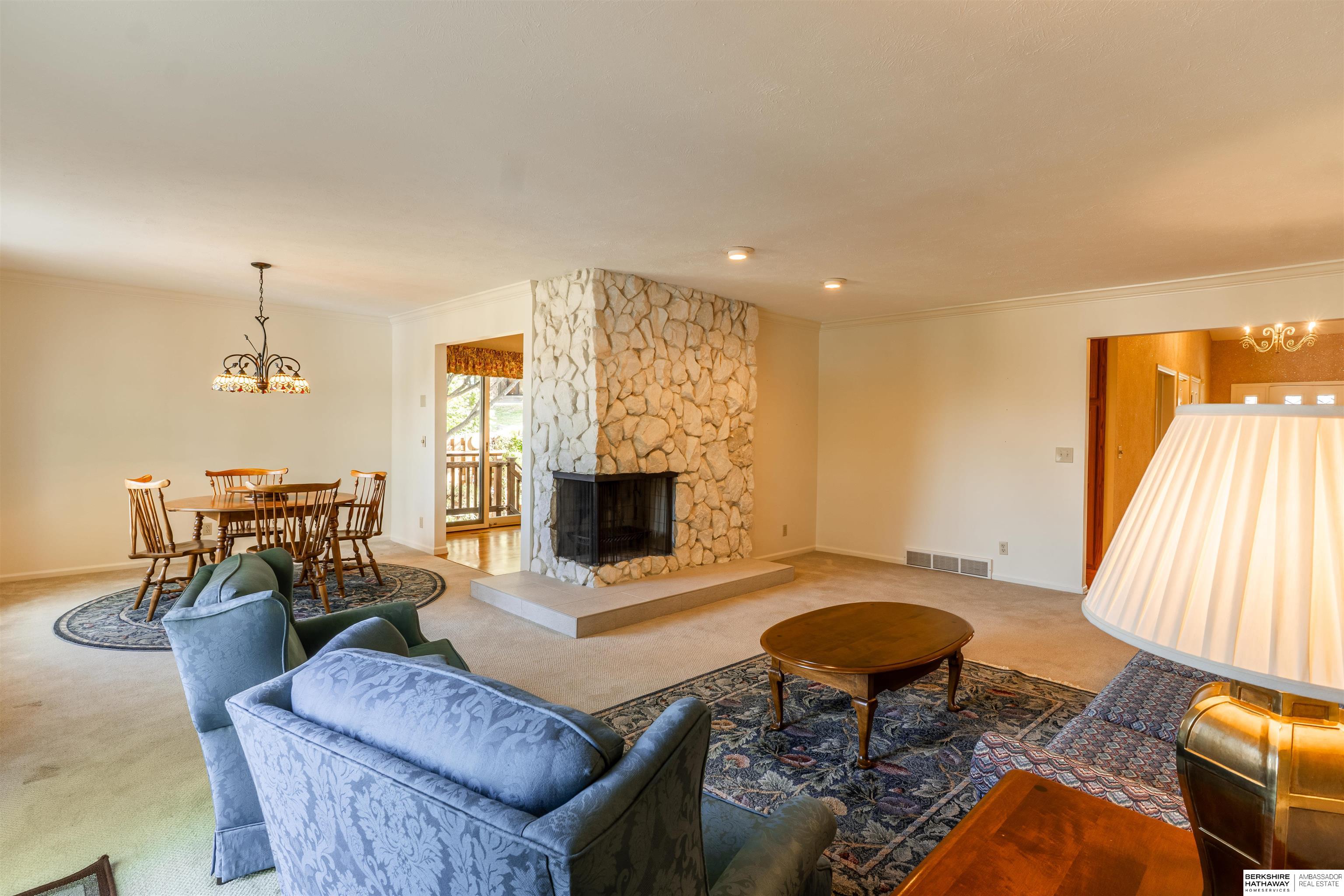 Omaha, Nebraska 68137, United States, 3 Bedrooms Bedrooms, ,4 BathroomsBathrooms,Residential,Active,225928