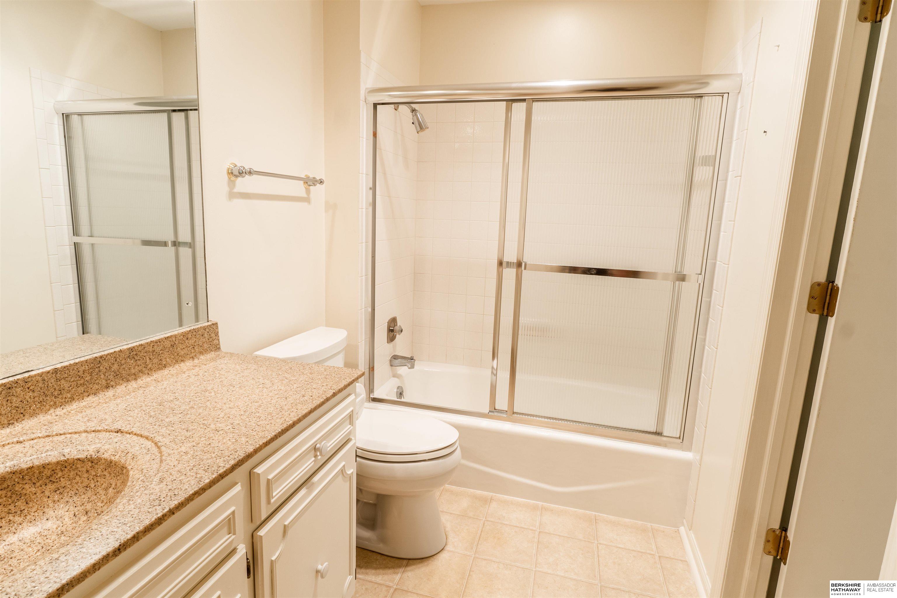 Omaha, Nebraska 68137, United States, 3 Bedrooms Bedrooms, ,4 BathroomsBathrooms,Residential,Active,225928