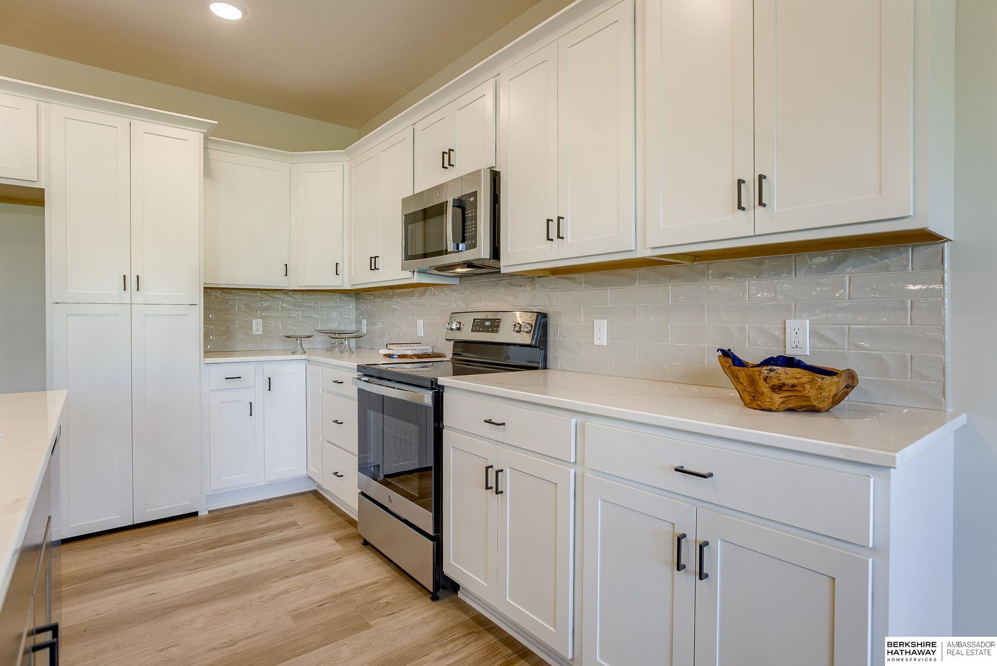 Bennington, Nebraska 68007, United States, 4 Bedrooms Bedrooms, ,3 BathroomsBathrooms,Residential,Active,28368