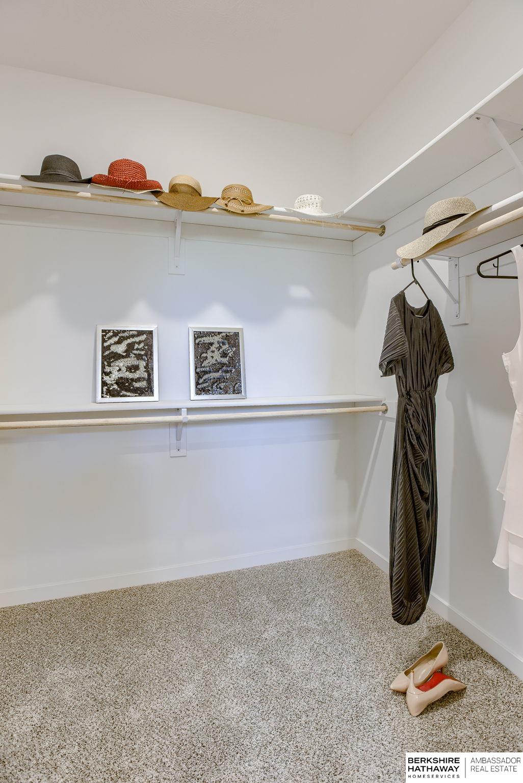 Bennington, Nebraska 68007, United States, 4 Bedrooms Bedrooms, ,3 BathroomsBathrooms,Residential,Active,28368