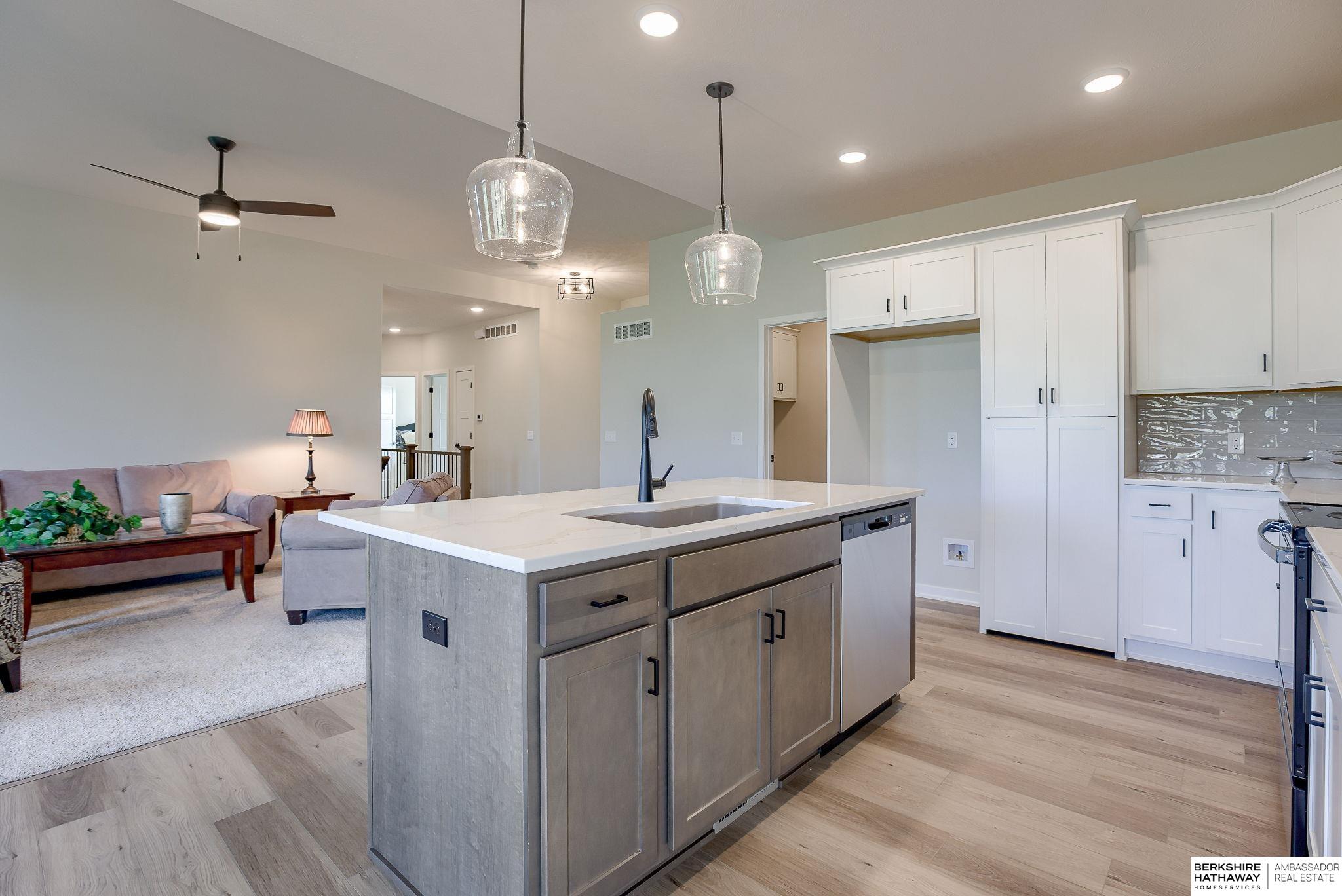 Bennington, Nebraska 68007, United States, 4 Bedrooms Bedrooms, ,3 BathroomsBathrooms,Residential,Active,28368