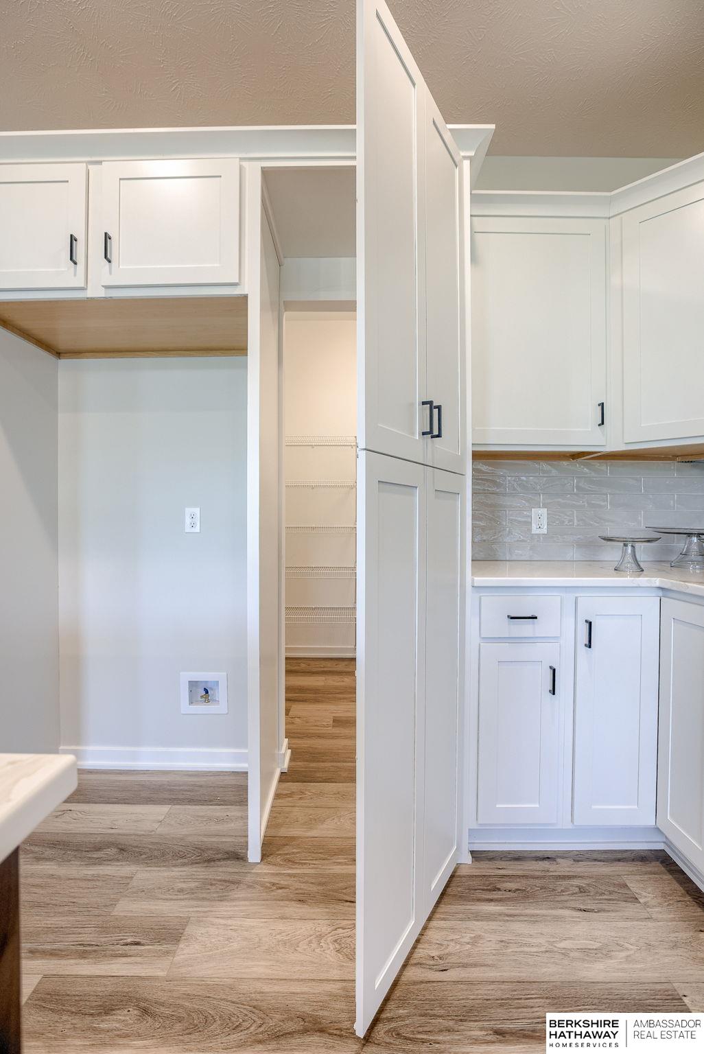 Bennington, Nebraska 68007, United States, 4 Bedrooms Bedrooms, ,3 BathroomsBathrooms,Residential,Active,28368