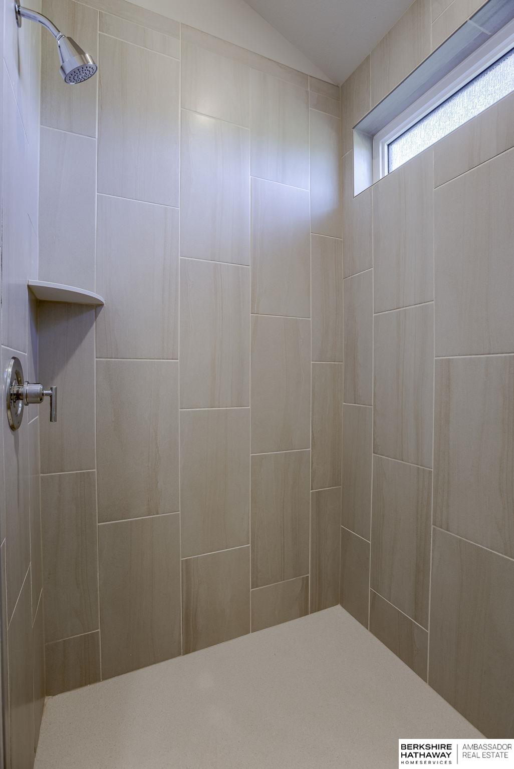 Bennington, Nebraska 68007, United States, 4 Bedrooms Bedrooms, ,3 BathroomsBathrooms,Residential,Active,28368