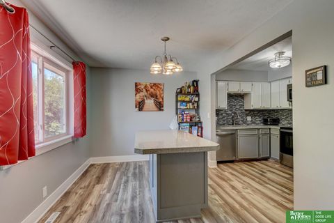 Photo of 1120 Delmar Street #4B, Papillion, NE 68046 (MLS # 22518199)