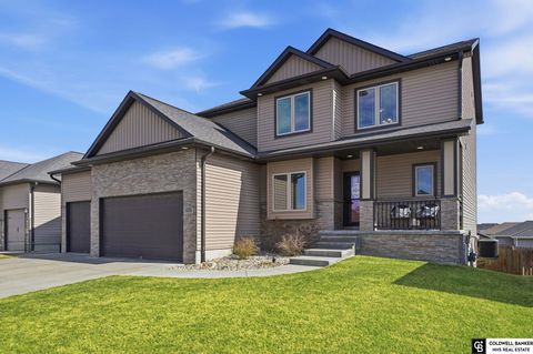 Photo of 1330 Blue Spruce Drive, Lincoln, NE 68505 (MLS # 22606517)