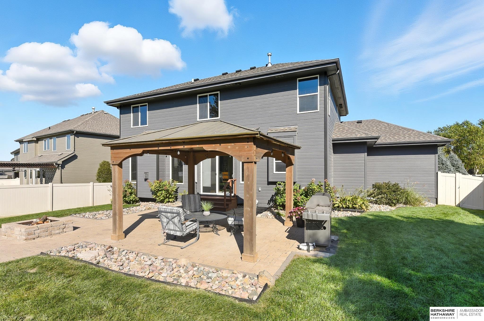 Gretna, Nebraska 68028, United States, 5 Bedrooms Bedrooms, ,3 BathroomsBathrooms,Residential,Active,232366