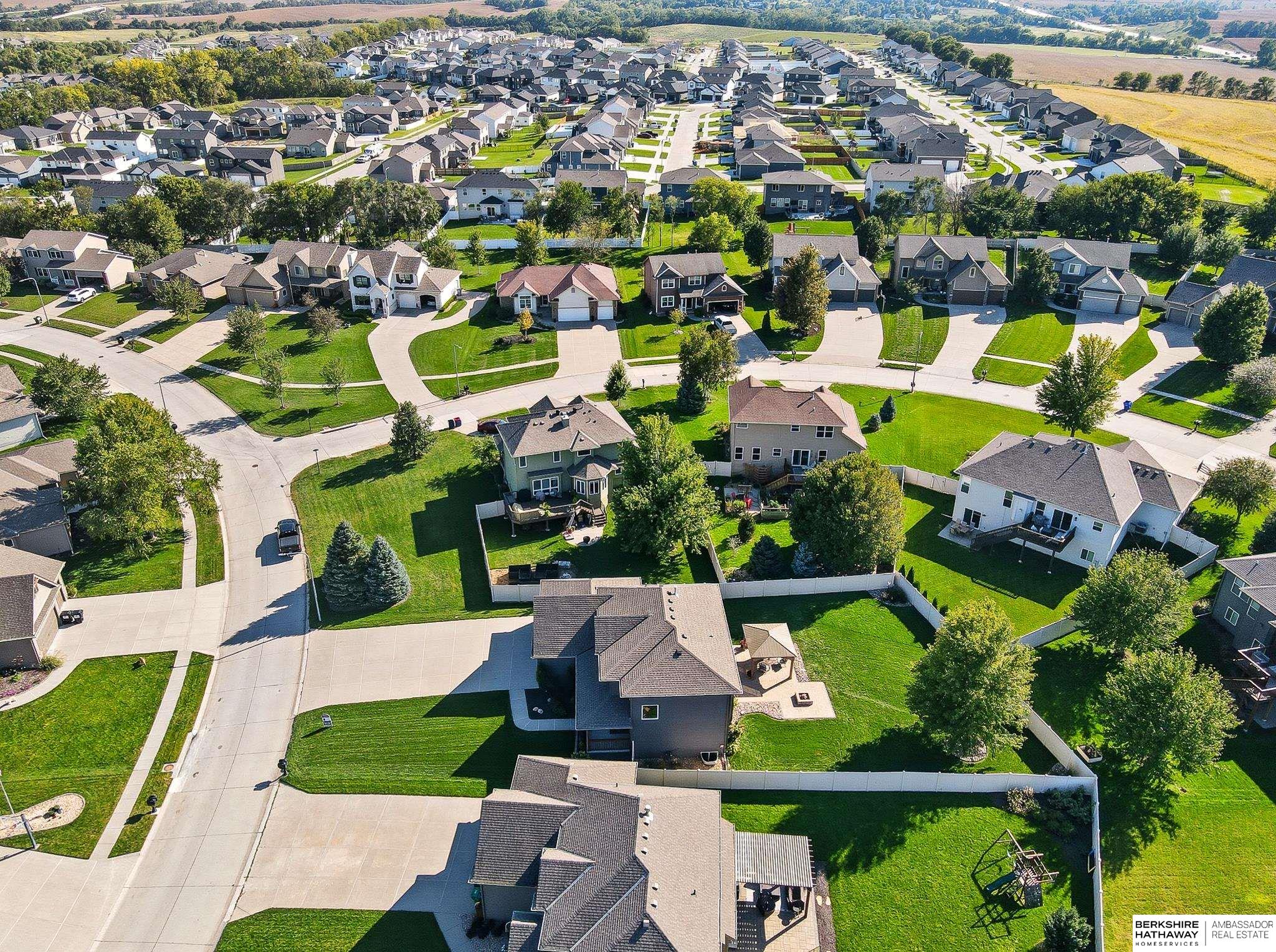 Gretna, Nebraska 68028, United States, 5 Bedrooms Bedrooms, ,3 BathroomsBathrooms,Residential,Active,232366