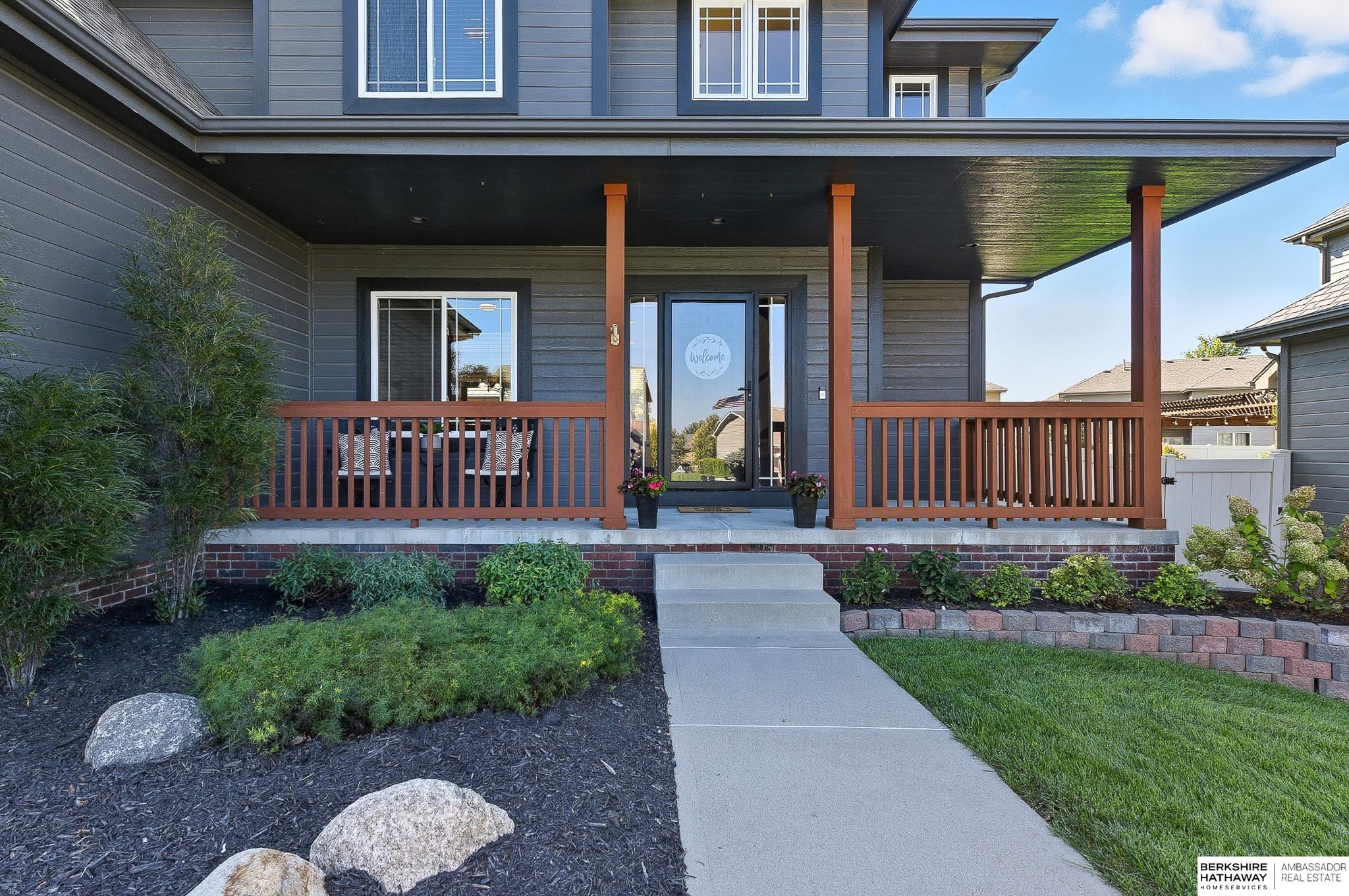 Gretna, Nebraska 68028, United States, 5 Bedrooms Bedrooms, ,3 BathroomsBathrooms,Residential,Active,232366