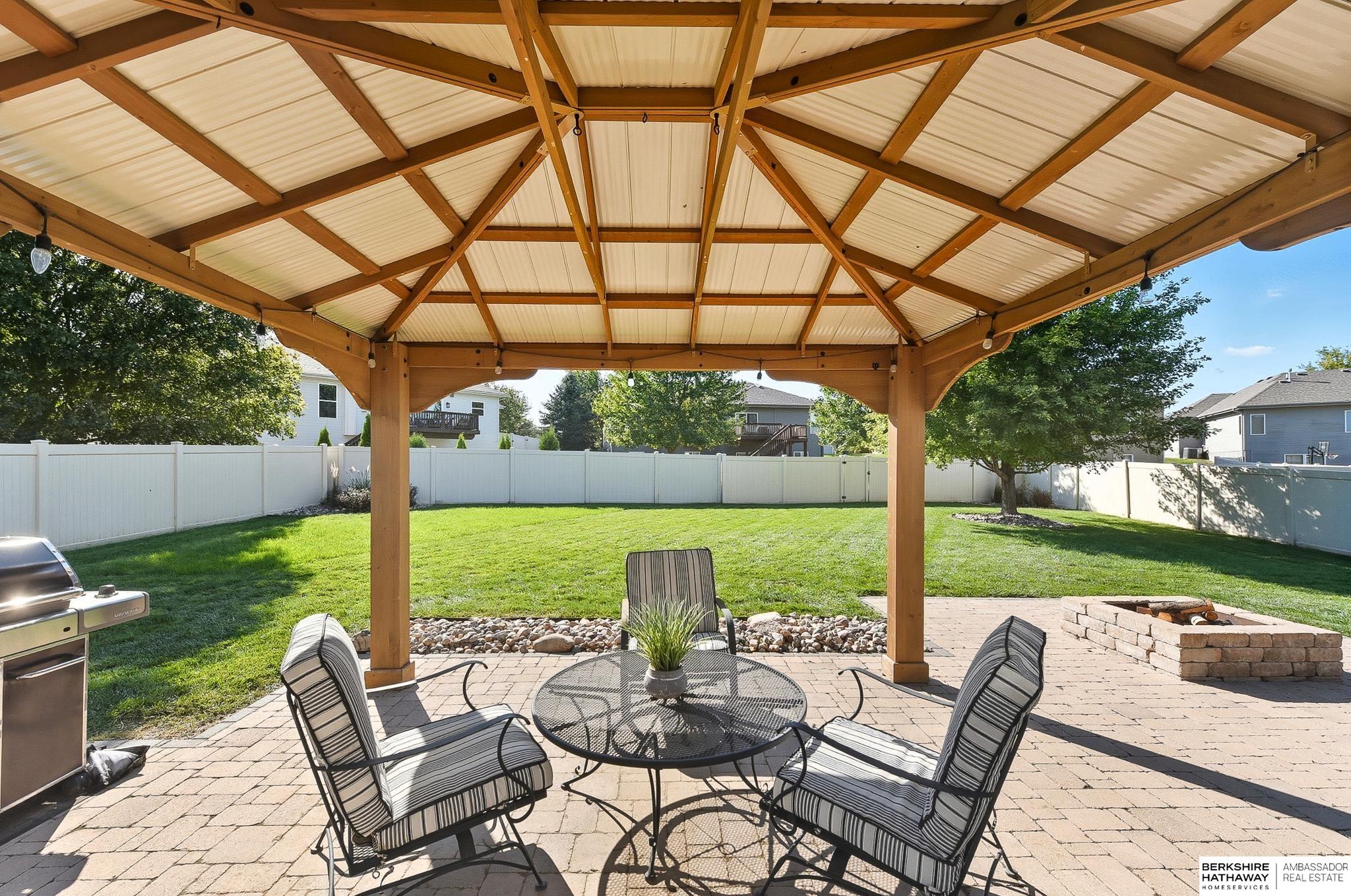 Gretna, Nebraska 68028, United States, 5 Bedrooms Bedrooms, ,3 BathroomsBathrooms,Residential,Active,232366