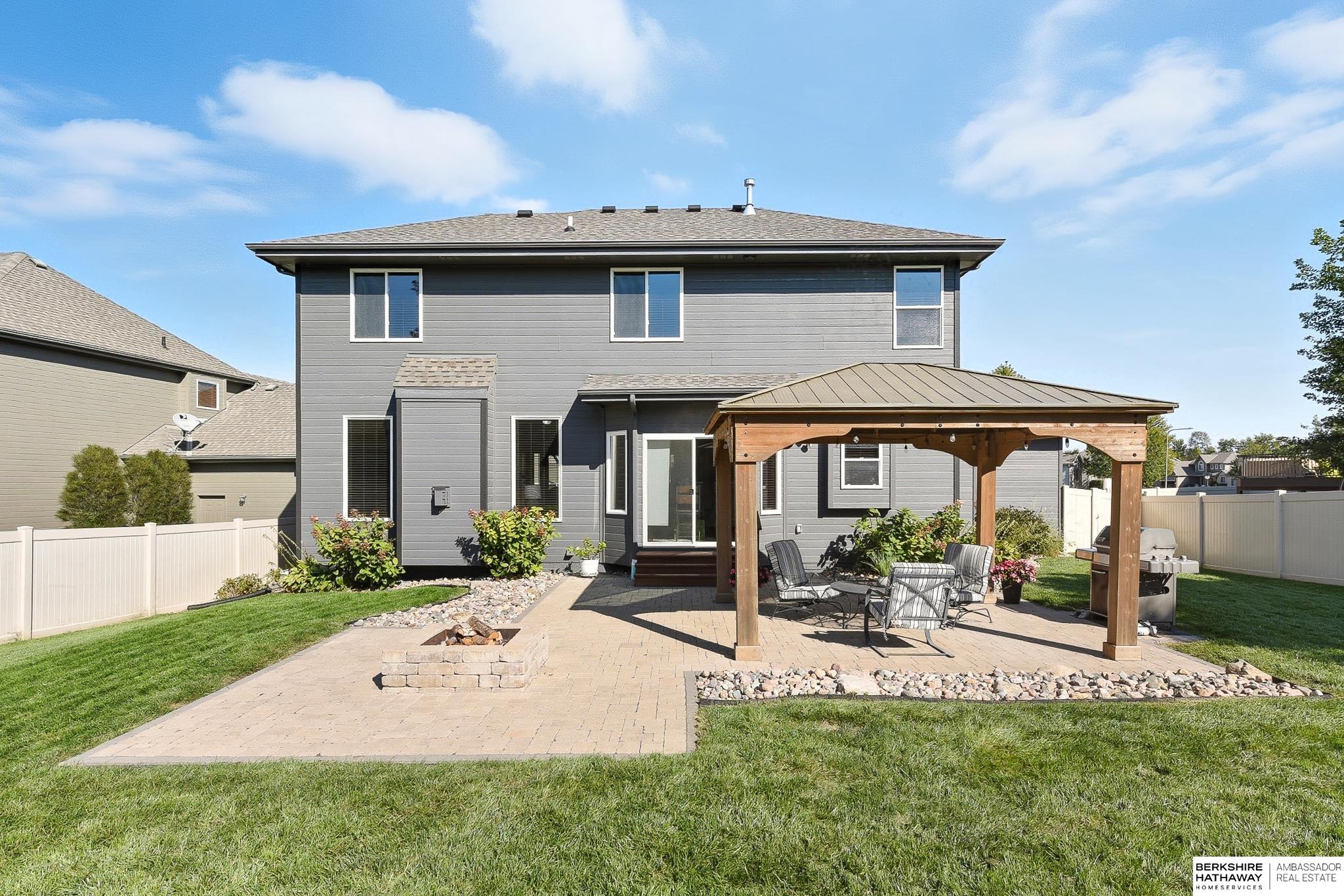 Gretna, Nebraska 68028, United States, 5 Bedrooms Bedrooms, ,3 BathroomsBathrooms,Residential,Active,232366