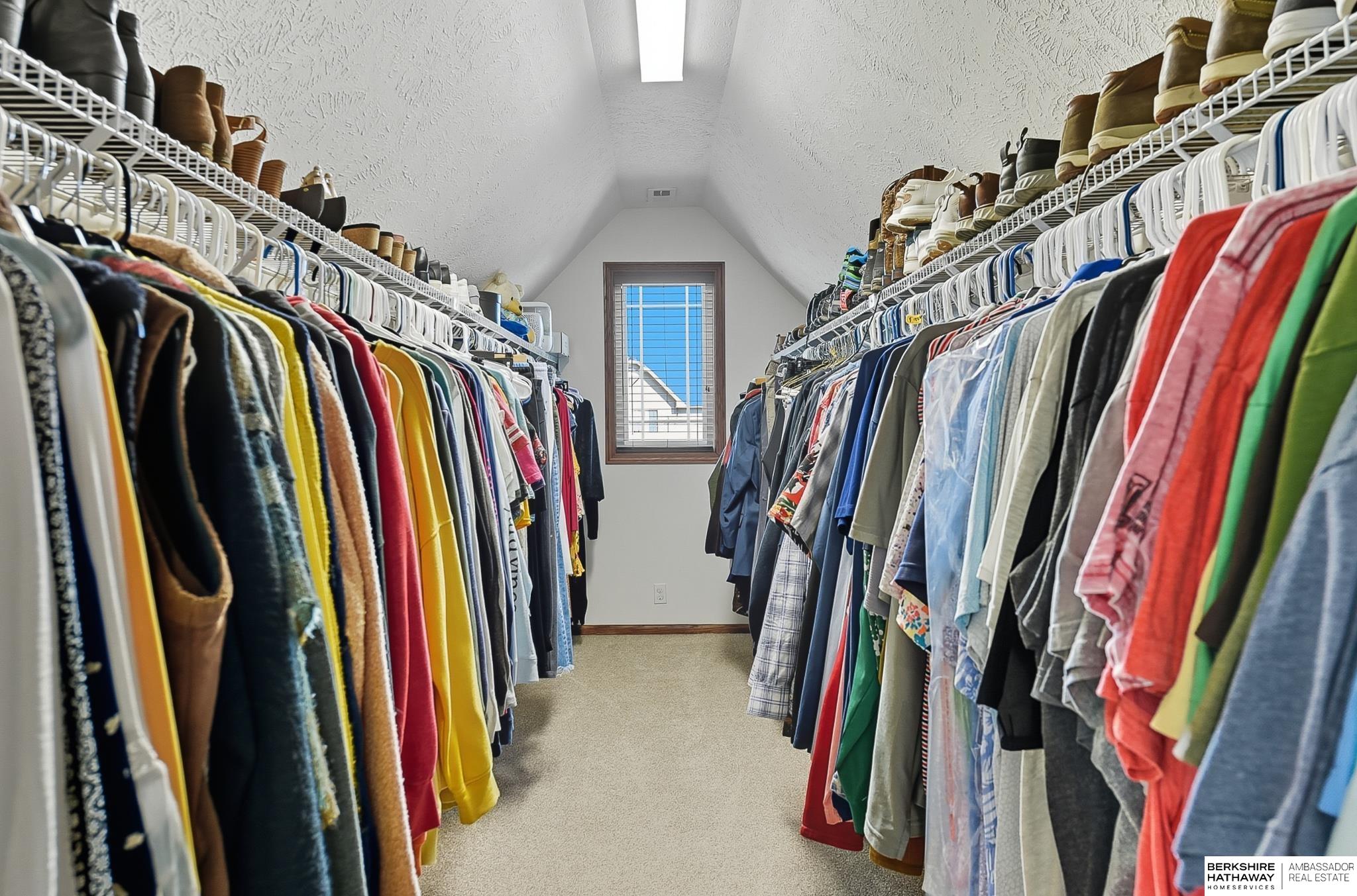 Gretna, Nebraska 68028, United States, 5 Bedrooms Bedrooms, ,3 BathroomsBathrooms,Residential,Active,232366