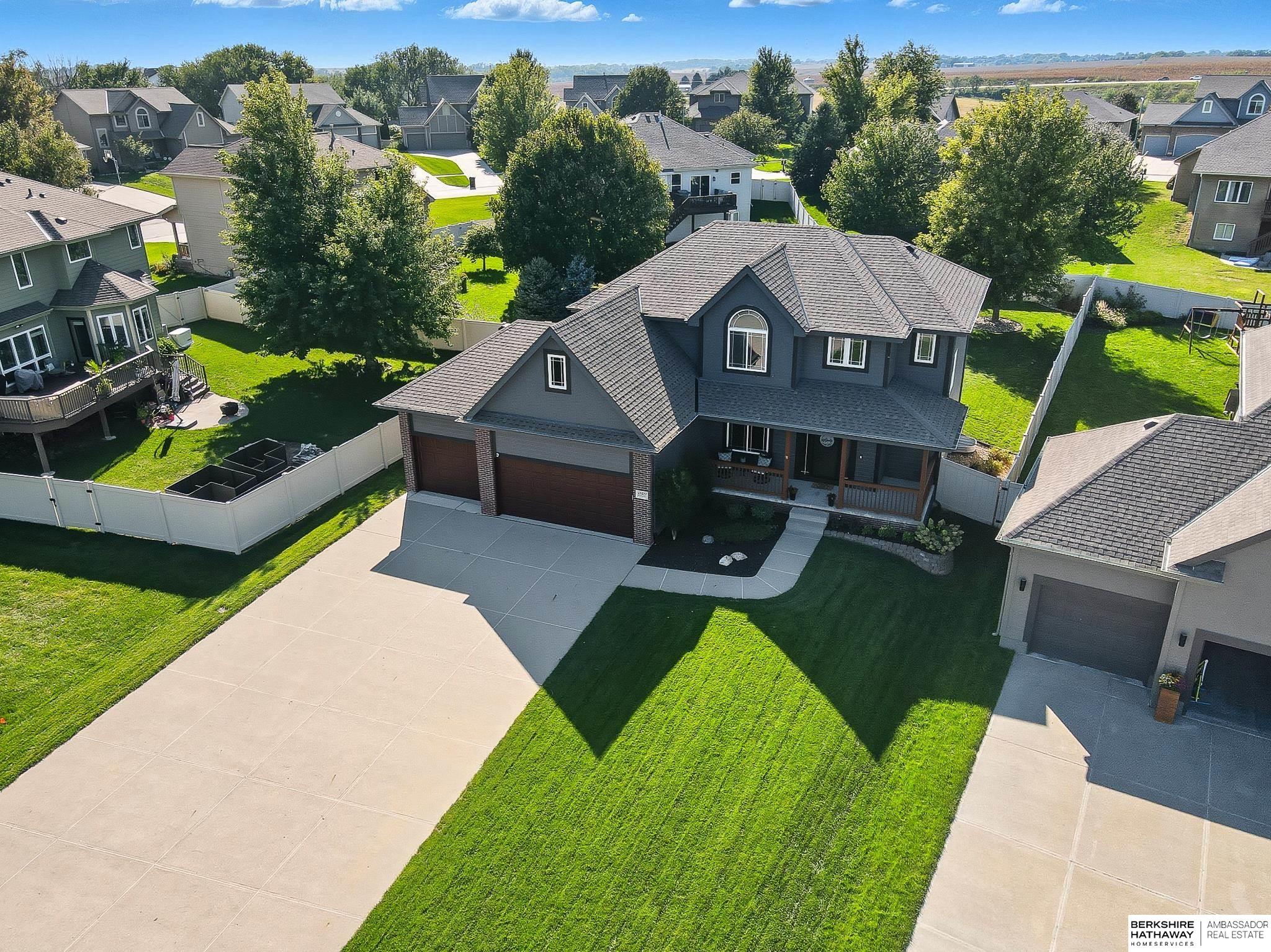 Gretna, Nebraska 68028, United States, 5 Bedrooms Bedrooms, ,3 BathroomsBathrooms,Residential,Active,232366