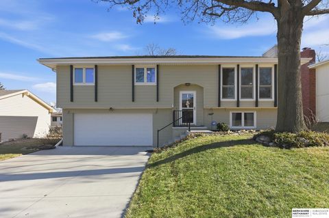 Photo of 2635 N 125 Circle, Omaha, NE 68164 (MLS # 22601722)