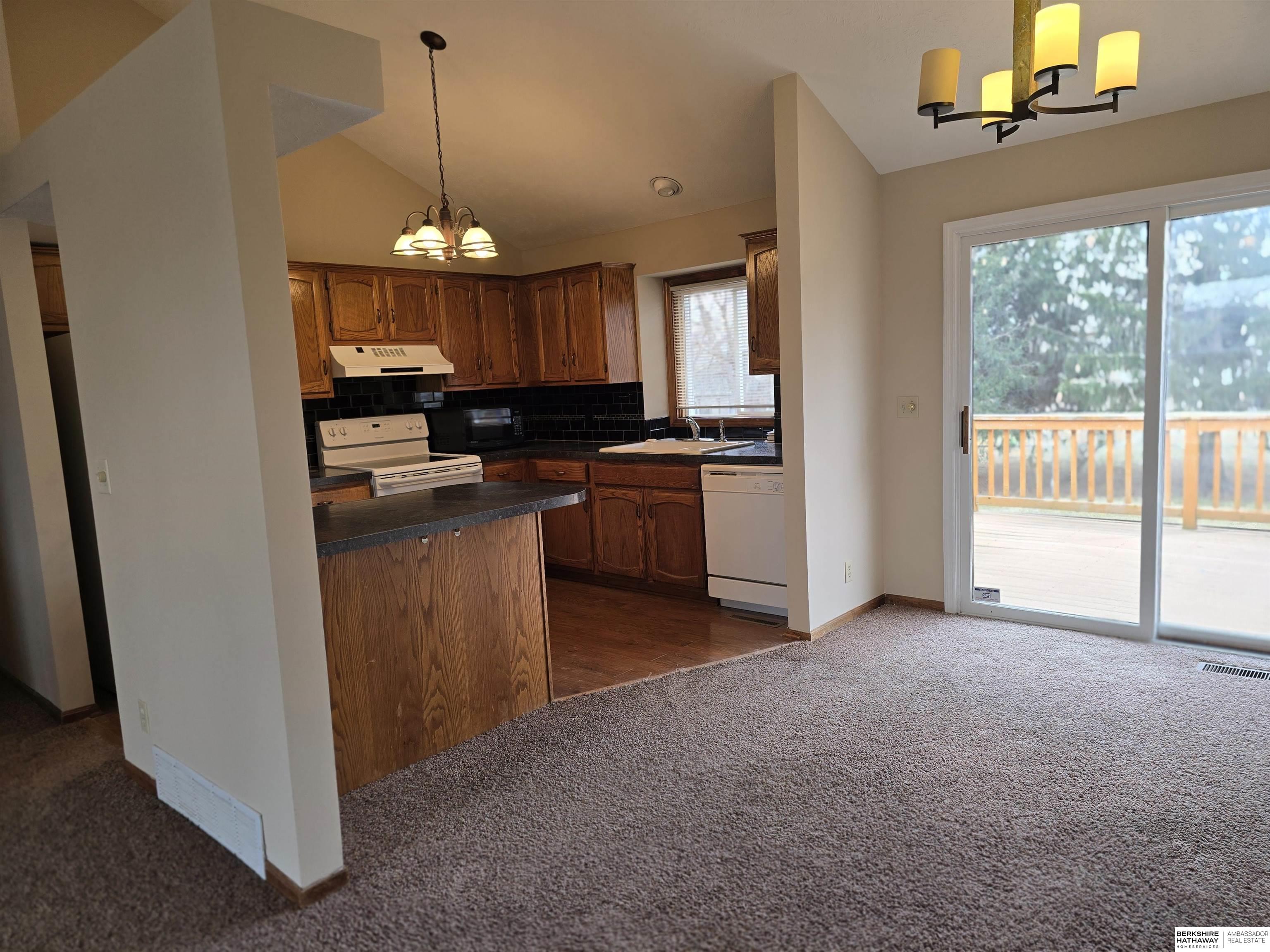 Omaha, Nebraska 68144, United States, 3 Bedrooms Bedrooms, ,2 BathroomsBathrooms,Residential,Active,38338