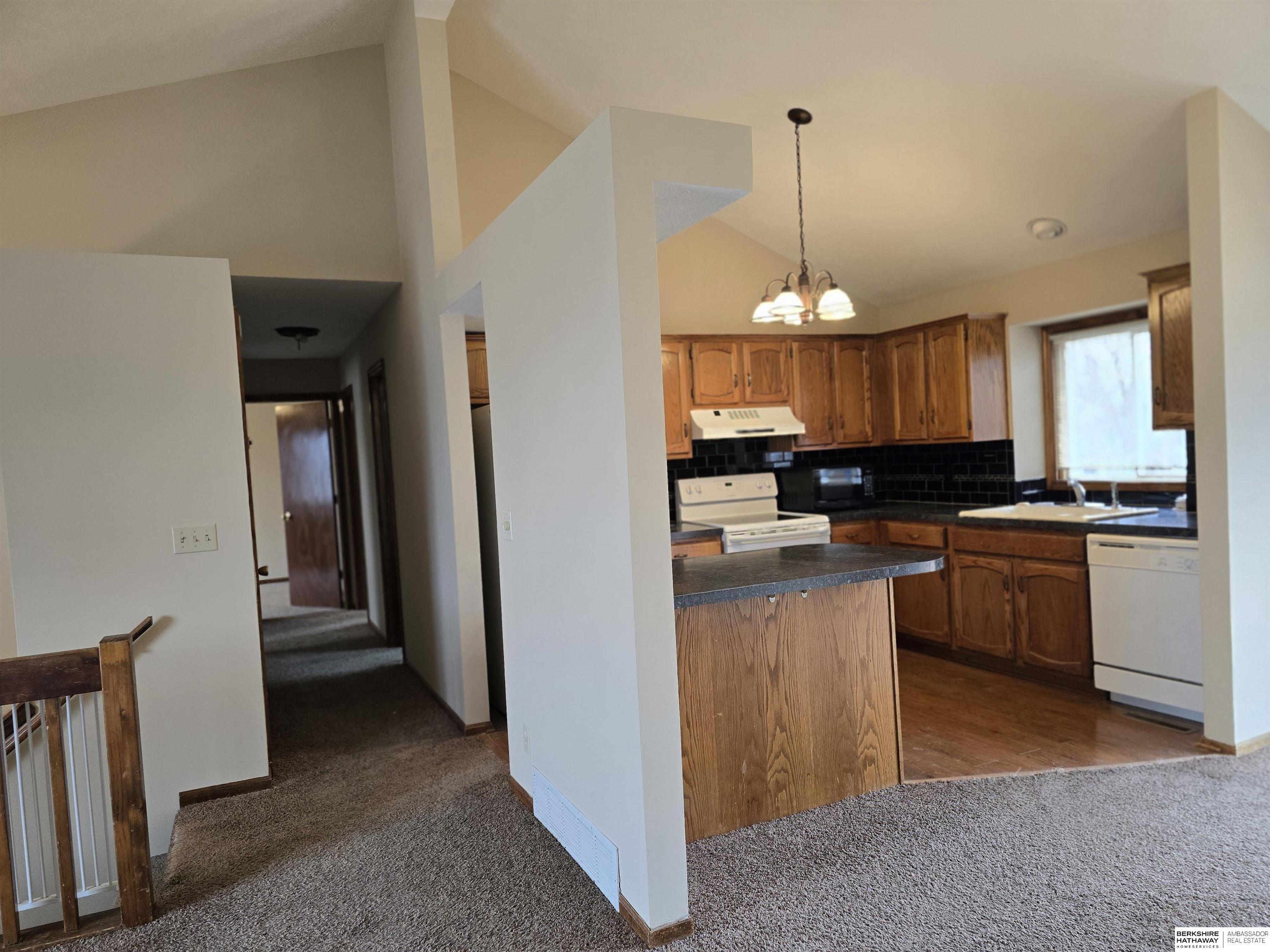 Omaha, Nebraska 68144, United States, 3 Bedrooms Bedrooms, ,2 BathroomsBathrooms,Residential,Active,38338