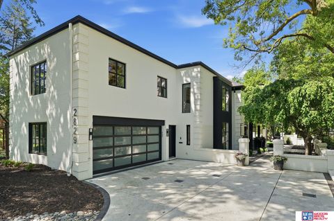 Photo of 2829 S 31st Street, Lincoln, NE 68502 (MLS # 22613062)