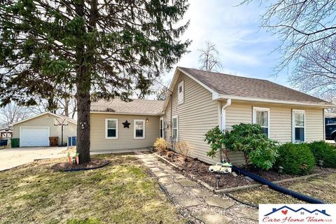 Photo of 2705 Emiline Street, Bellevue, NE 68147 (MLS # 22607232)