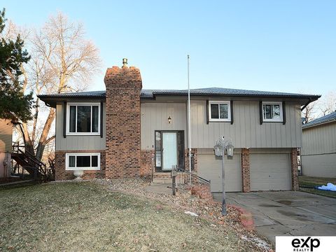 Photo of 7522 Washington Street, Ralston, NE 68127 (MLS # 22604074)