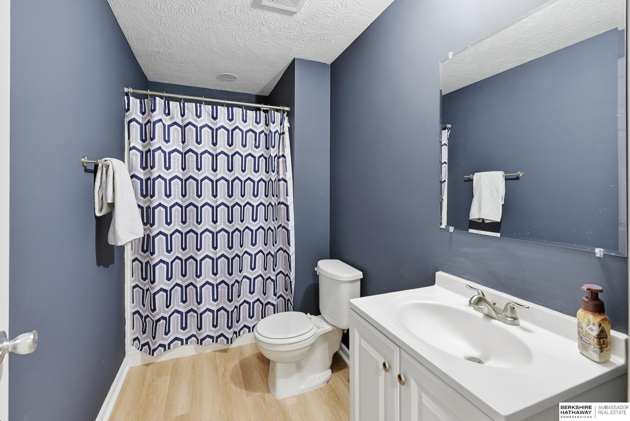 Bennington, Nebraska 68007, United States, 4 Bedrooms Bedrooms, ,2 BathroomsBathrooms,Residential,Active,247397